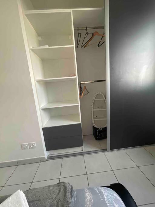 Grand Appartement Avec Vue Magnifique - Vercors - Une Experience Unique - Wifi Gratuit เกรอน็อบล์ ภายนอก รูปภาพ