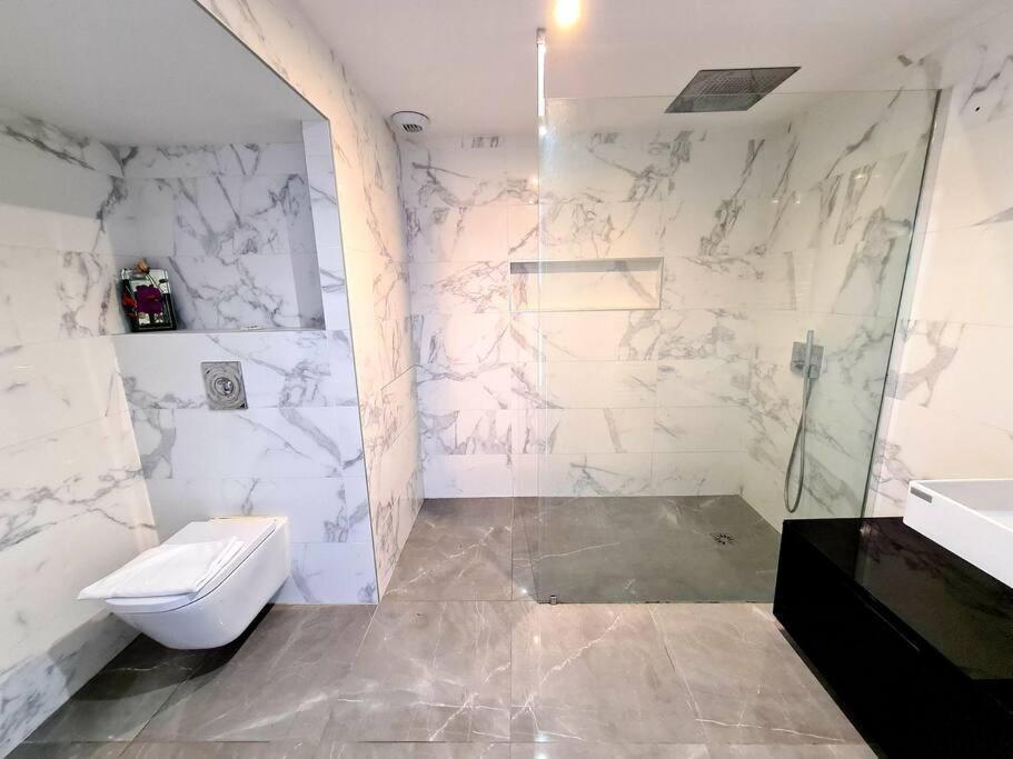Grand Appartement Avec Vue Magnifique - Vercors - Une Experience Unique - Wifi Gratuit เกรอน็อบล์ ภายนอก รูปภาพ