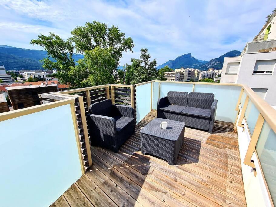 Grand Appartement Avec Vue Magnifique - Vercors - Une Experience Unique - Wifi Gratuit เกรอน็อบล์ ภายนอก รูปภาพ
