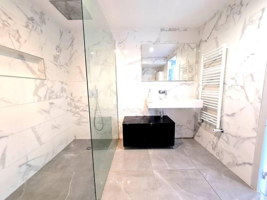 Grand Appartement Avec Vue Magnifique - Vercors - Une Experience Unique - Wifi Gratuit เกรอน็อบล์ ภายนอก รูปภาพ