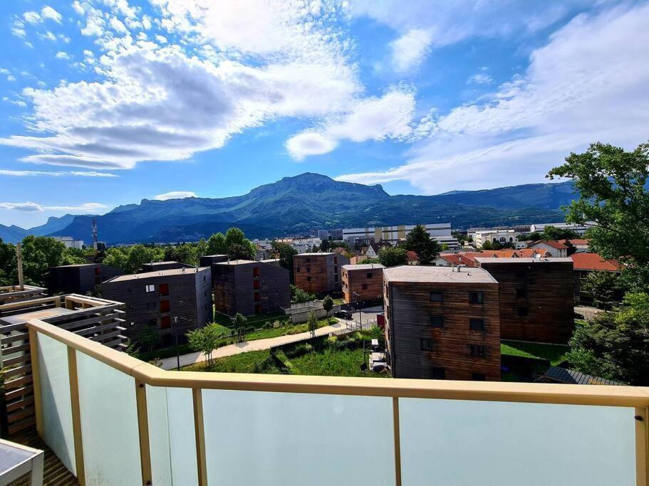 Grand Appartement Avec Vue Magnifique - Vercors - Une Experience Unique - Wifi Gratuit เกรอน็อบล์ ภายนอก รูปภาพ